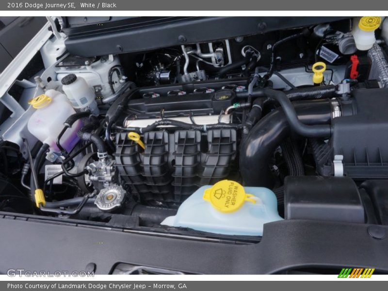 White / Black 2016 Dodge Journey SE