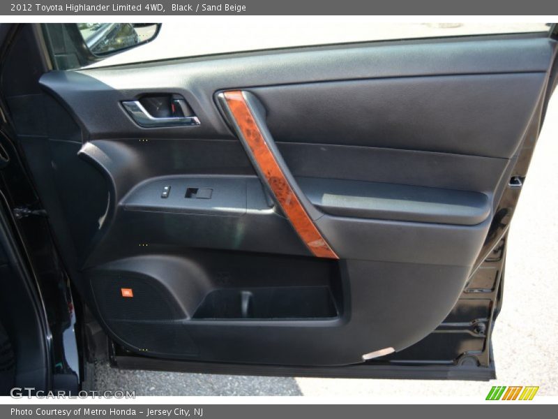 Black / Sand Beige 2012 Toyota Highlander Limited 4WD