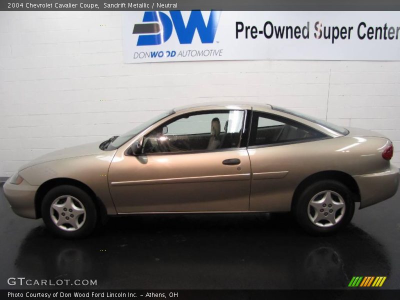 Sandrift Metallic / Neutral 2004 Chevrolet Cavalier Coupe