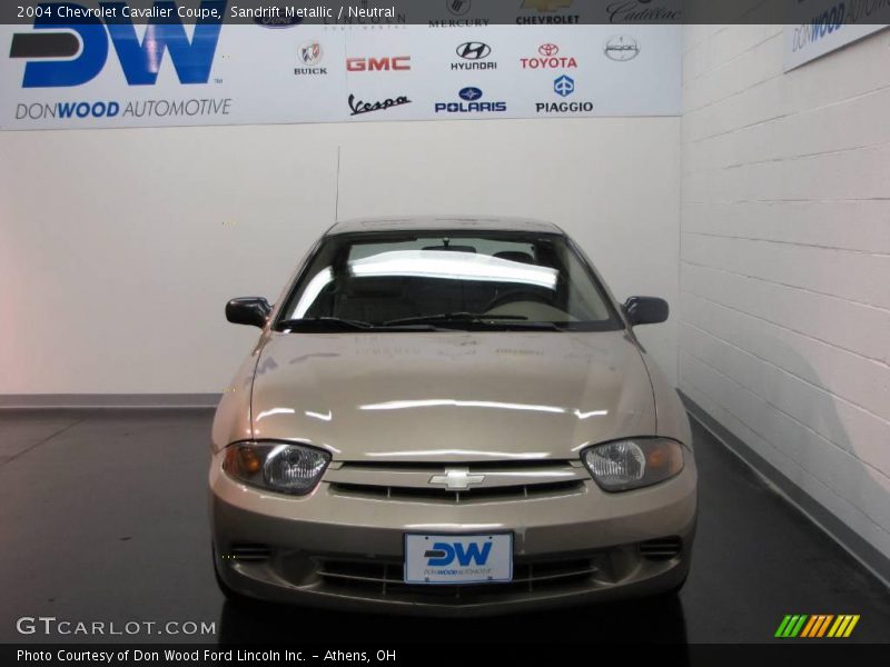 Sandrift Metallic / Neutral 2004 Chevrolet Cavalier Coupe