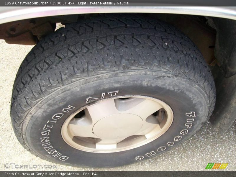 Light Pewter Metallic / Neutral 1999 Chevrolet Suburban K1500 LT 4x4