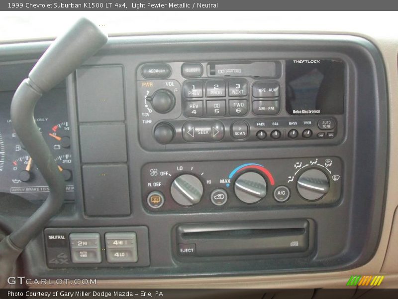 Light Pewter Metallic / Neutral 1999 Chevrolet Suburban K1500 LT 4x4