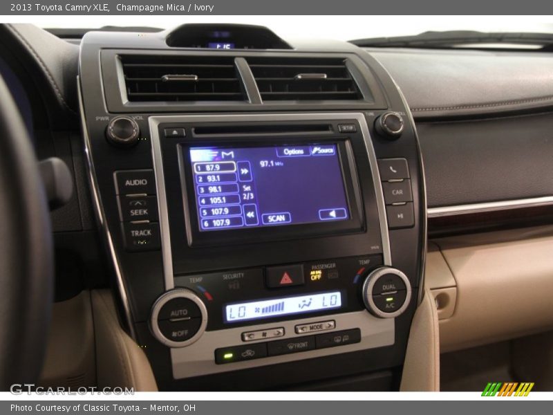 Champagne Mica / Ivory 2013 Toyota Camry XLE