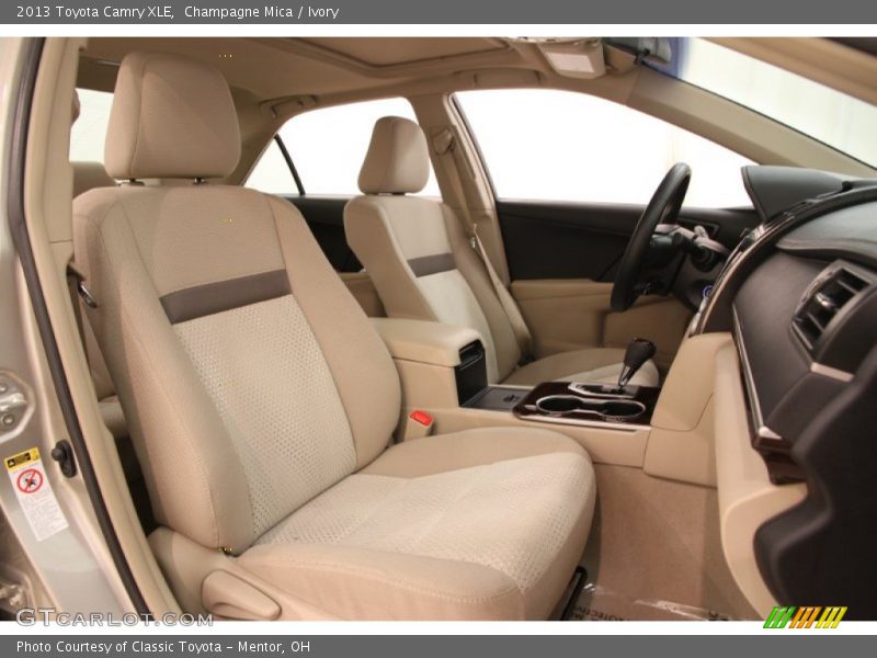 Champagne Mica / Ivory 2013 Toyota Camry XLE