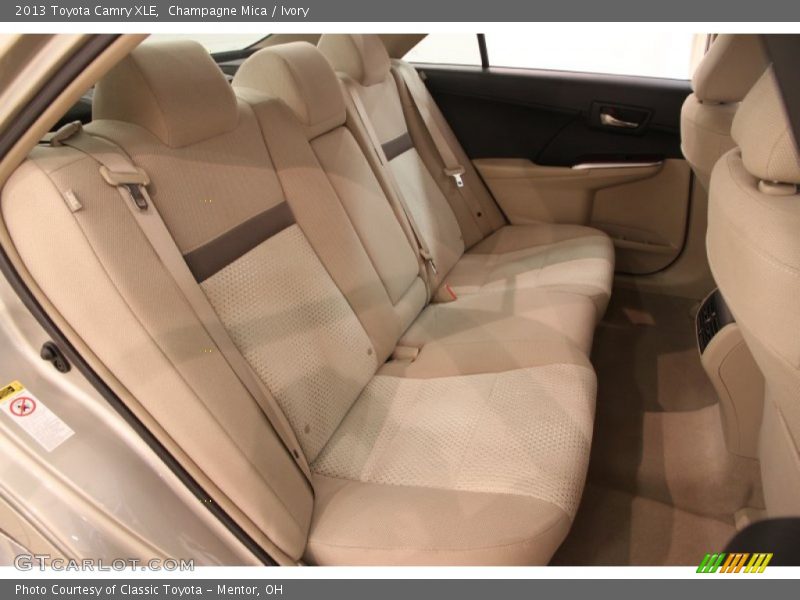 Champagne Mica / Ivory 2013 Toyota Camry XLE