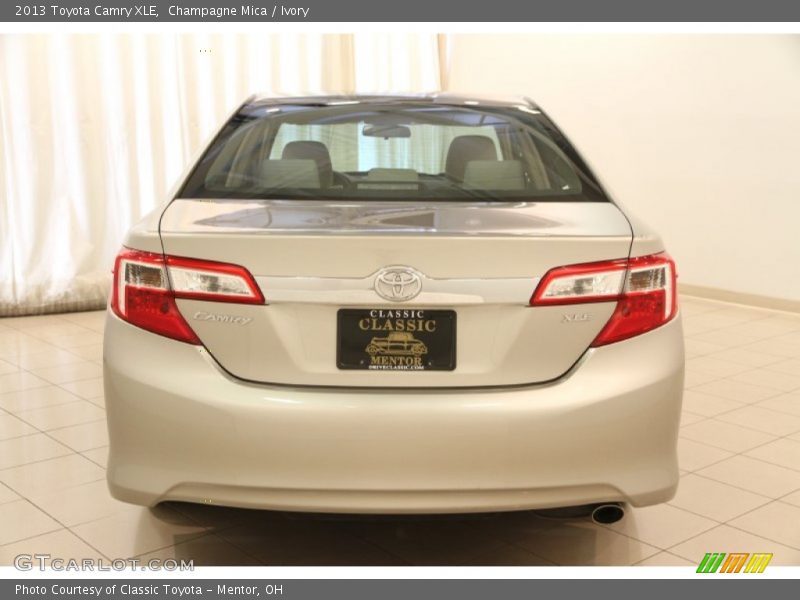 Champagne Mica / Ivory 2013 Toyota Camry XLE