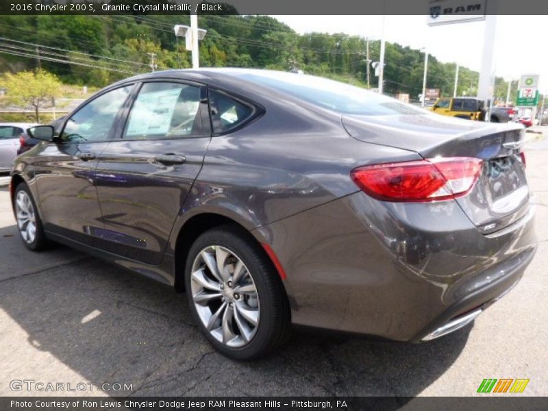 Granite Crystal Metallic / Black 2016 Chrysler 200 S