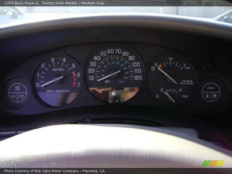 Sterling Silver Metallic / Medium Gray 2000 Buick Regal LS
