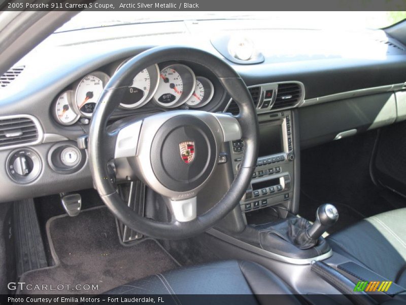  2005 911 Carrera S Coupe Steering Wheel