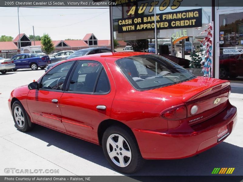Victory Red / Graphite Gray 2005 Chevrolet Cavalier LS Sedan