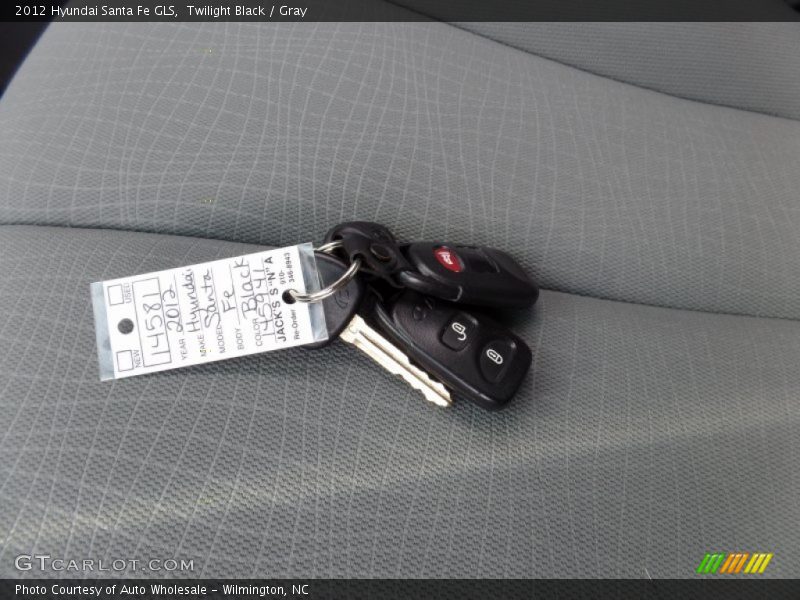 Twilight Black / Gray 2012 Hyundai Santa Fe GLS