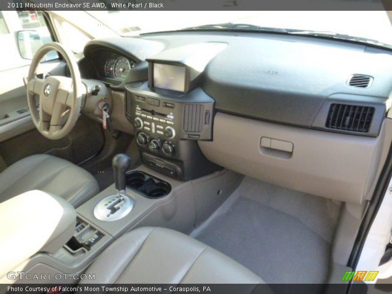 White Pearl / Black 2011 Mitsubishi Endeavor SE AWD