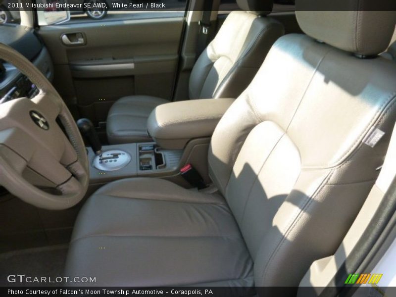 White Pearl / Black 2011 Mitsubishi Endeavor SE AWD