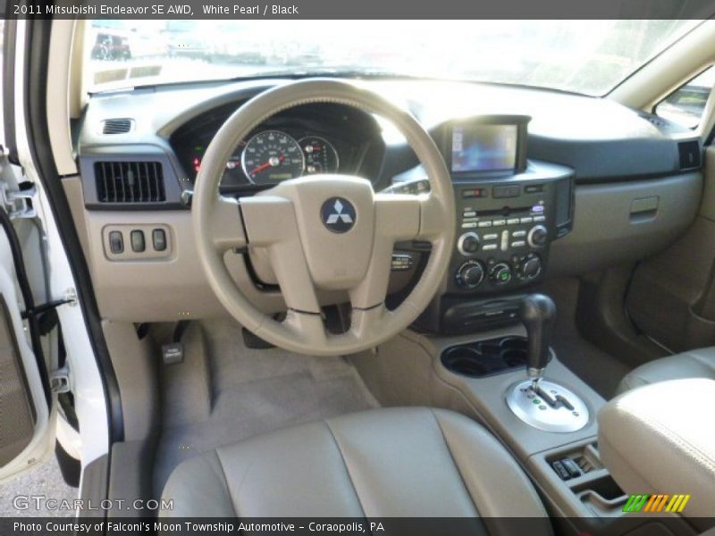 White Pearl / Black 2011 Mitsubishi Endeavor SE AWD