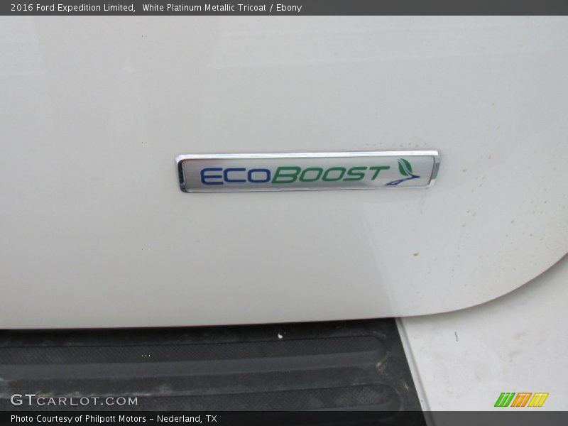 White Platinum Metallic Tricoat / Ebony 2016 Ford Expedition Limited