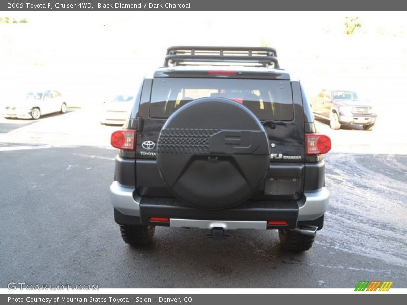 Black Diamond / Dark Charcoal 2009 Toyota FJ Cruiser 4WD