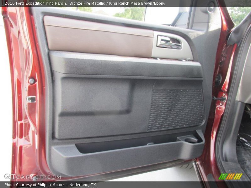 Door Panel of 2016 Expedition King Ranch