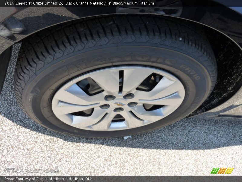 Black Granite Metallic / Jet Black/Medium Titanium 2016 Chevrolet Cruze Limited LS