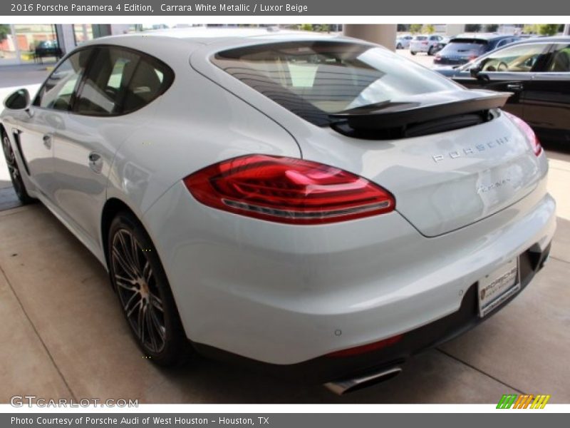 Carrara White Metallic / Luxor Beige 2016 Porsche Panamera 4 Edition