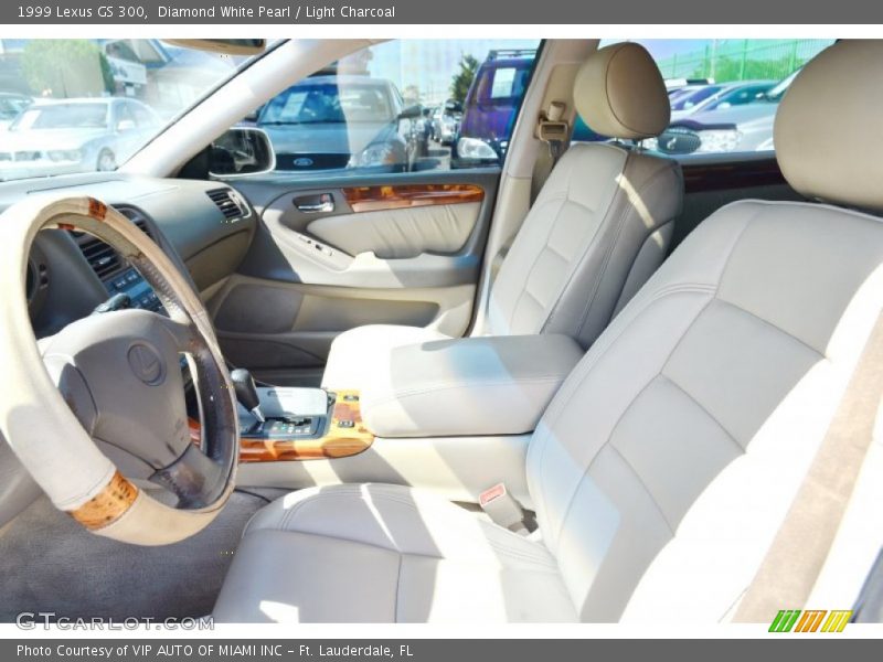 Diamond White Pearl / Light Charcoal 1999 Lexus GS 300