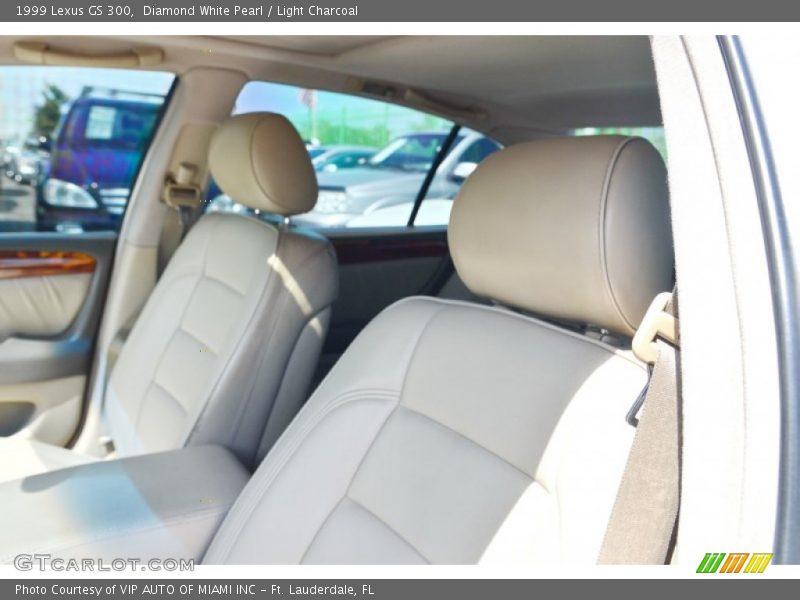 Diamond White Pearl / Light Charcoal 1999 Lexus GS 300