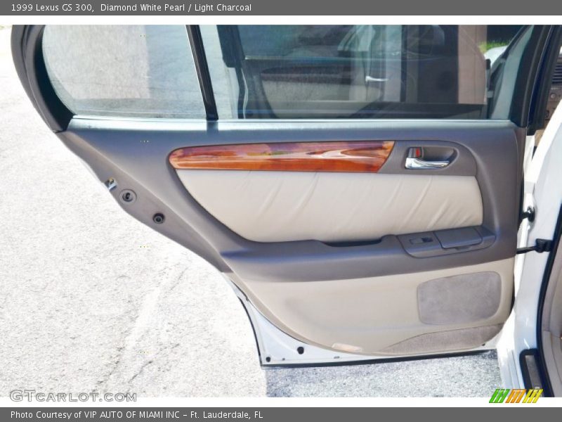 Diamond White Pearl / Light Charcoal 1999 Lexus GS 300