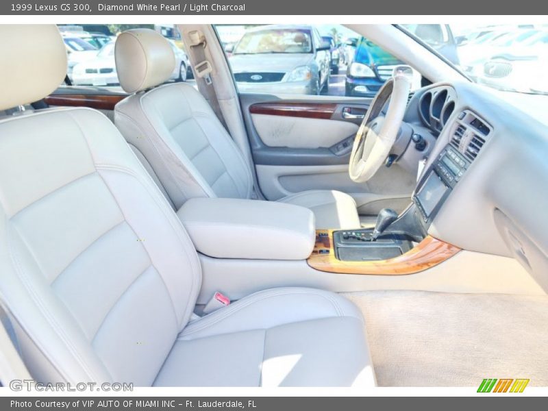 Diamond White Pearl / Light Charcoal 1999 Lexus GS 300