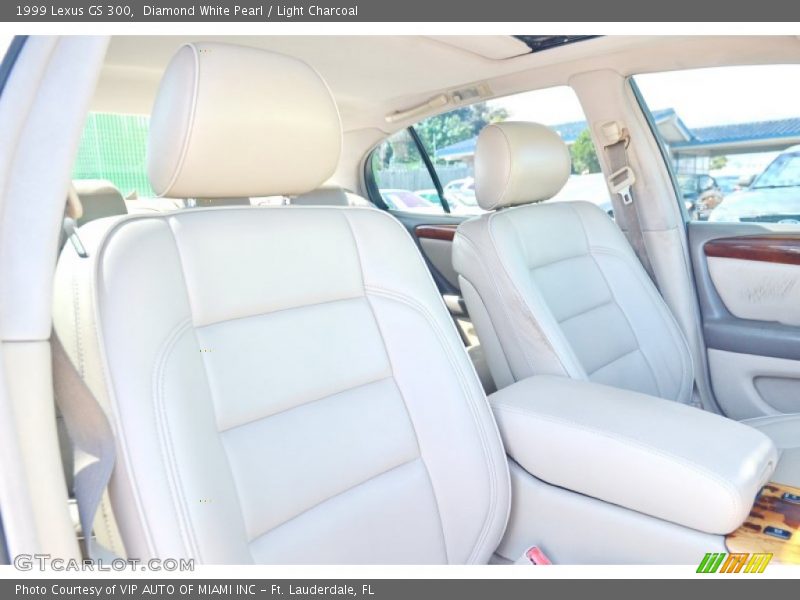 Diamond White Pearl / Light Charcoal 1999 Lexus GS 300