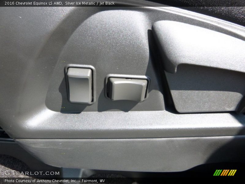 Silver Ice Metallic / Jet Black 2016 Chevrolet Equinox LS AWD