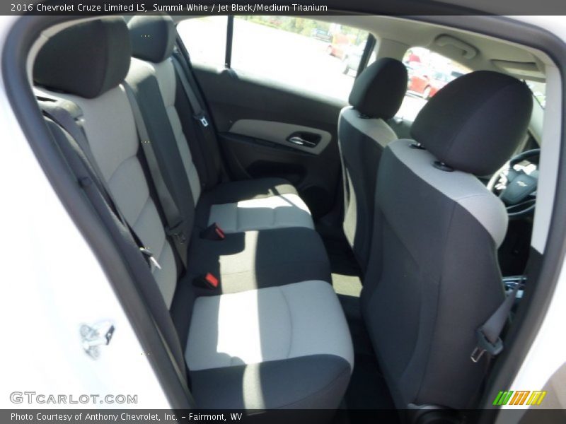 Summit White / Jet Black/Medium Titanium 2016 Chevrolet Cruze Limited LS