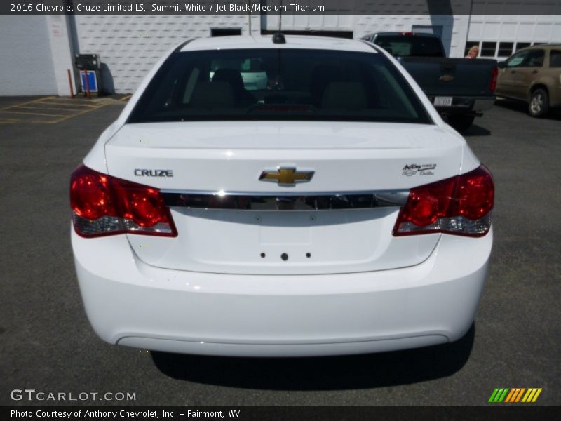 Summit White / Jet Black/Medium Titanium 2016 Chevrolet Cruze Limited LS