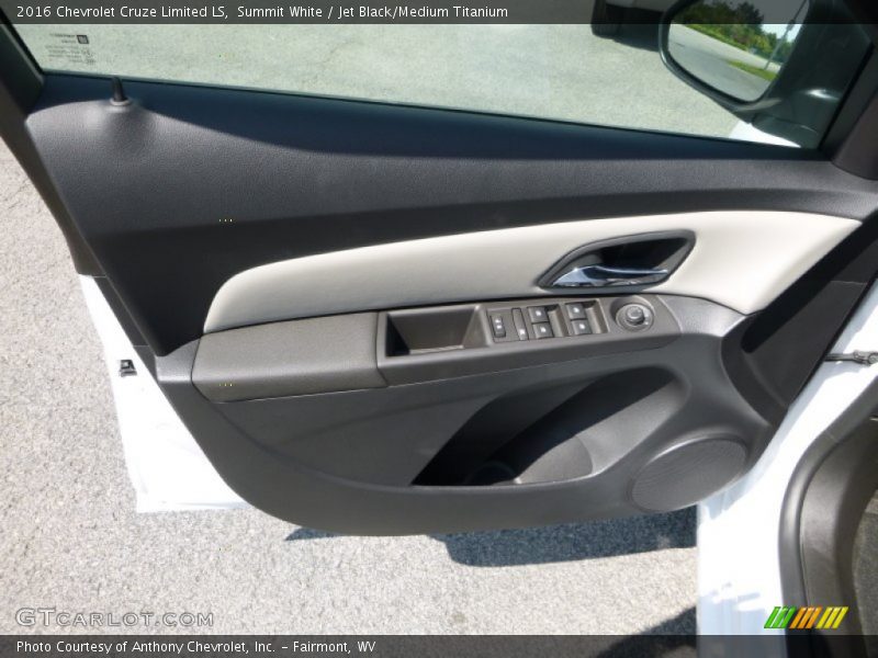 Summit White / Jet Black/Medium Titanium 2016 Chevrolet Cruze Limited LS