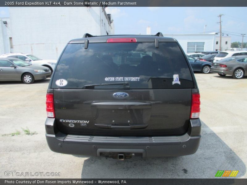 Dark Stone Metallic / Medium Parchment 2005 Ford Expedition XLT 4x4