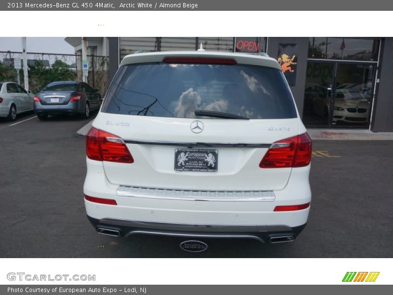 Arctic White / Almond Beige 2013 Mercedes-Benz GL 450 4Matic