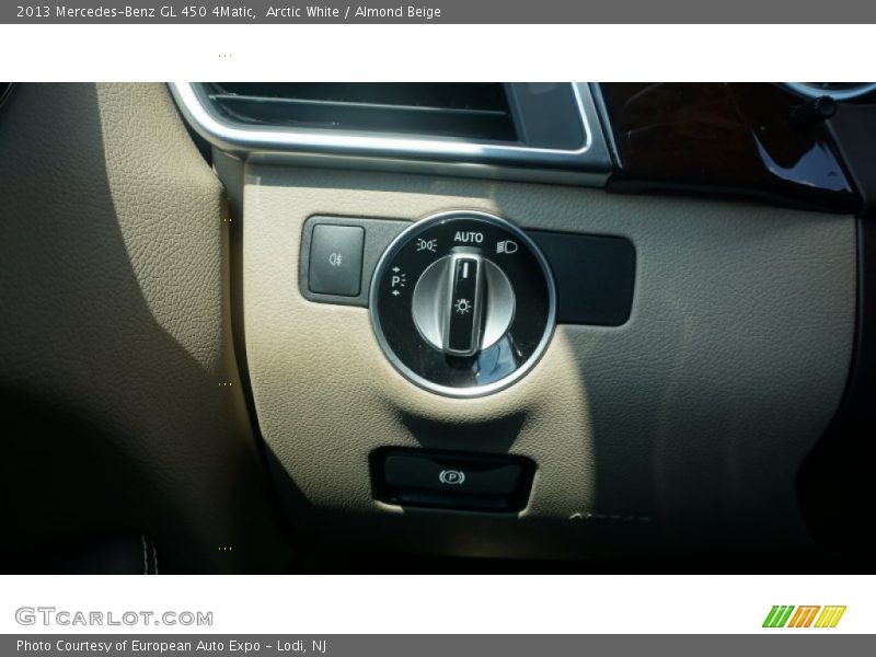 Arctic White / Almond Beige 2013 Mercedes-Benz GL 450 4Matic