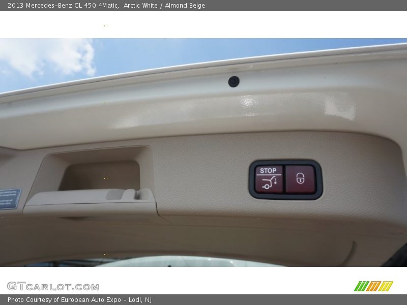 Arctic White / Almond Beige 2013 Mercedes-Benz GL 450 4Matic