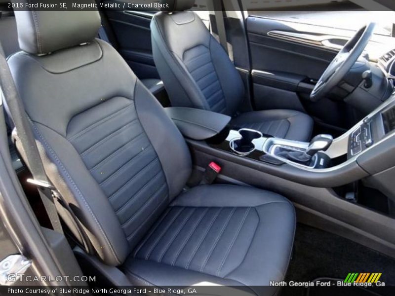 Magnetic Metallic / Charcoal Black 2016 Ford Fusion SE
