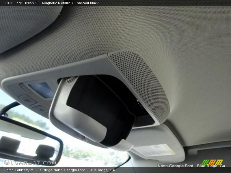 Magnetic Metallic / Charcoal Black 2016 Ford Fusion SE