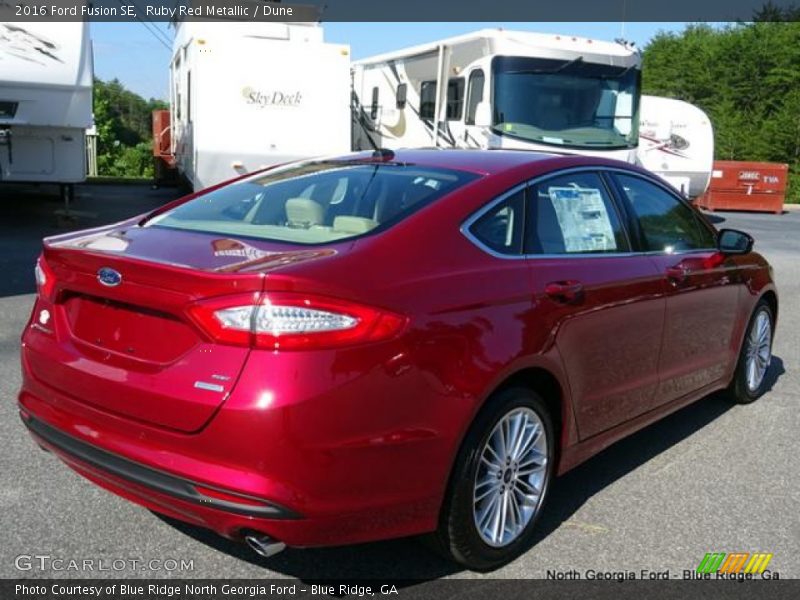Ruby Red Metallic / Dune 2016 Ford Fusion SE