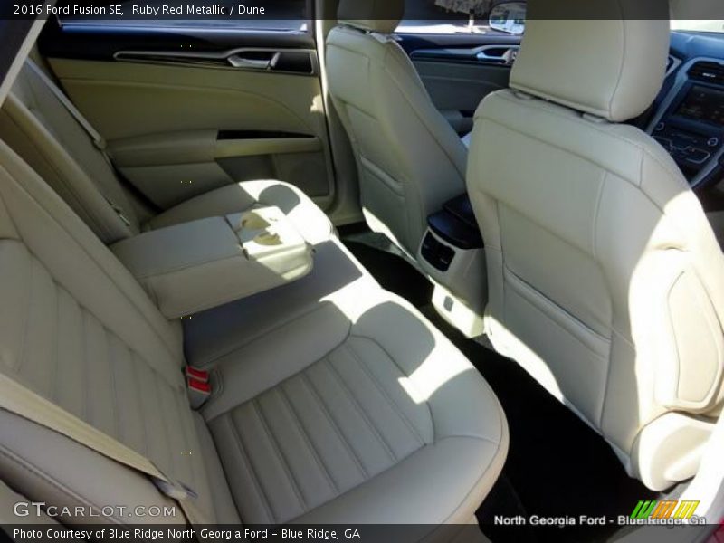 Ruby Red Metallic / Dune 2016 Ford Fusion SE