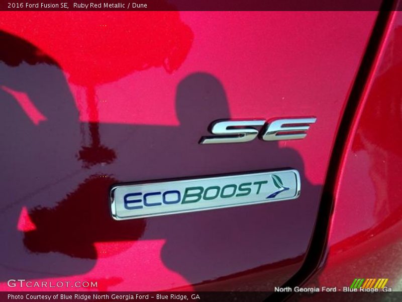 Ruby Red Metallic / Dune 2016 Ford Fusion SE
