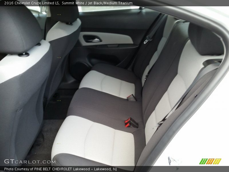 Summit White / Jet Black/Medium Titanium 2016 Chevrolet Cruze Limited LS