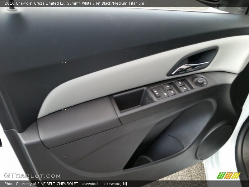 Summit White / Jet Black/Medium Titanium 2016 Chevrolet Cruze Limited LS