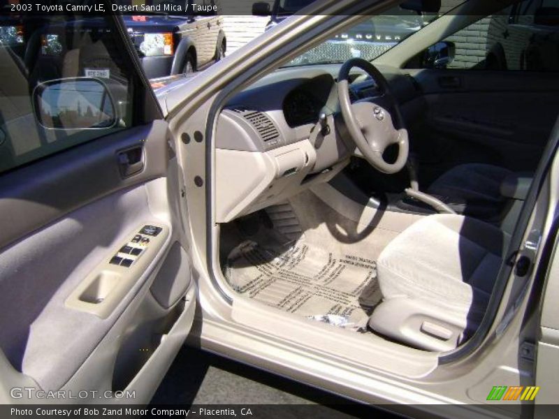 Desert Sand Mica / Taupe 2003 Toyota Camry LE