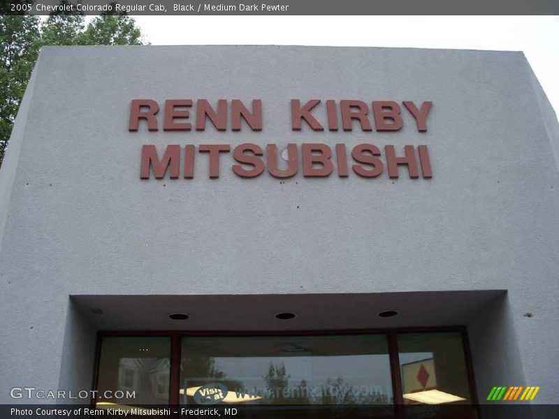 Black / Medium Dark Pewter 2005 Chevrolet Colorado Regular Cab
