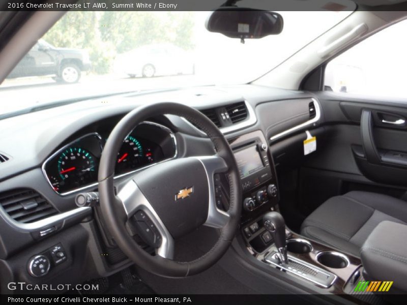 Summit White / Ebony 2016 Chevrolet Traverse LT AWD