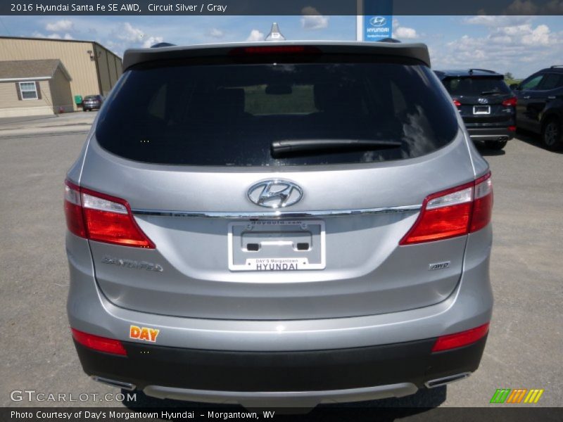 Circuit Silver / Gray 2016 Hyundai Santa Fe SE AWD