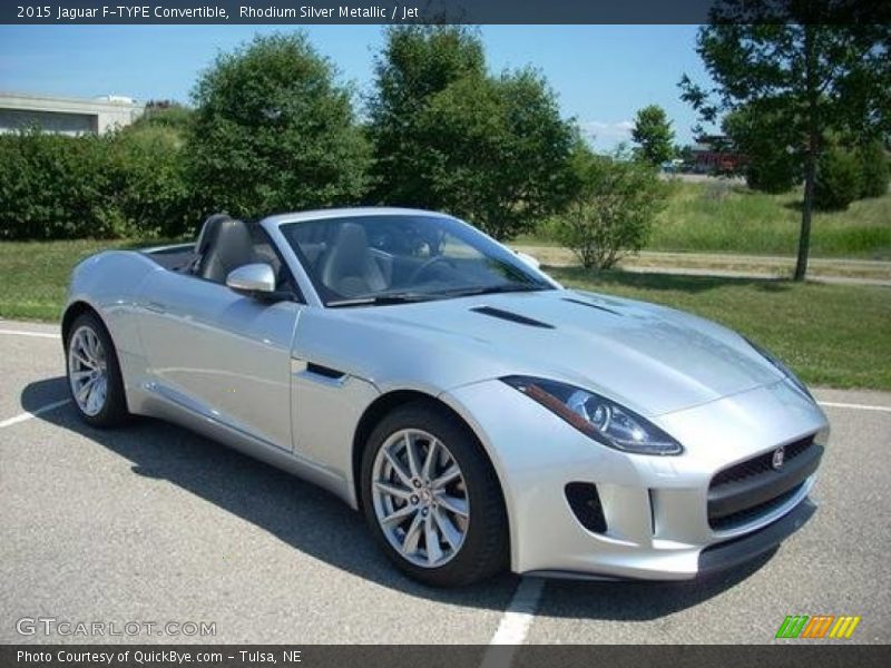 Front 3/4 View of 2015 F-TYPE Convertible