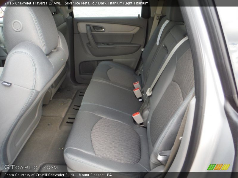 Silver Ice Metallic / Dark Titanium/Light Titanium 2016 Chevrolet Traverse LS AWD
