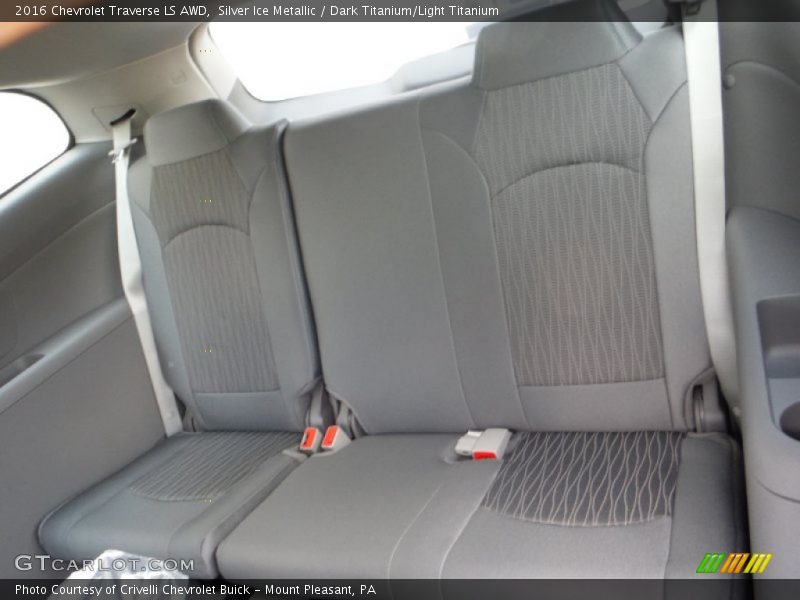 Silver Ice Metallic / Dark Titanium/Light Titanium 2016 Chevrolet Traverse LS AWD